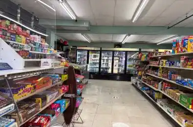 6218 Culp Street Niagara Falls Ontario L2G 2C1