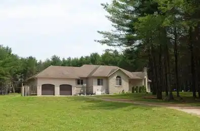 230 South Water Street Wellington North Ontario N0G 2L3