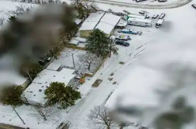 144 Whiting Street Ingersoll Ontario N5C 3B3