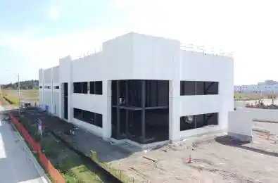 310 Addison Hall Circle Aurora Ontario L4G 7B5