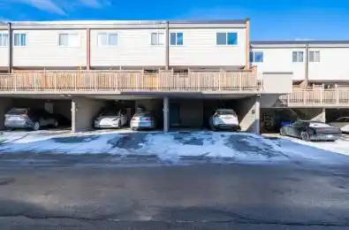 242 Milestone Crescent Unit# 115 Aurora Ontario L4G 3M2