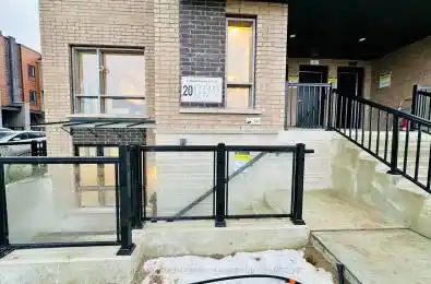 20 Lytham Green Circle Unit# 14 Newmarket Ontario L3Y 0H4