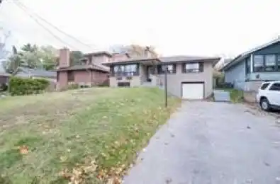 221 Island Road Toronto E10 Ontario M1C 2R1