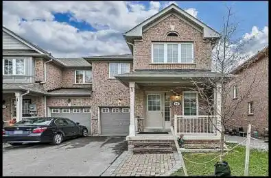 66 Coleridge Drive Newmarket Ontario L3X 2T6