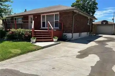 834 DAVID Street Unit# UPPER Welland Ontario L3B 2C3