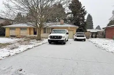 646 Iroquois Avenue Hamilton Ontario L9G 3B4