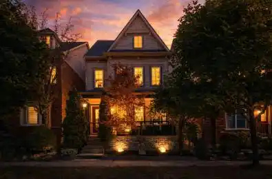 215 ROXTON Road Oakville Ontario L6H 6M9