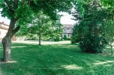 360 King Street Hamilton Ontario L8G 1M4