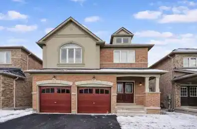 84 Lewis Honey Drive Aurora Ontario L4G 0J3