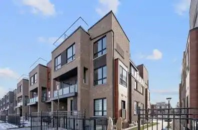 16 Lytham Green Circle Unit# 3 Newmarket Ontario L3Y 0H3