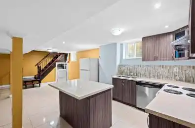 1005 Sandcliff Drive Unit# Bsmt Oshawa Ontario L1K 2E4