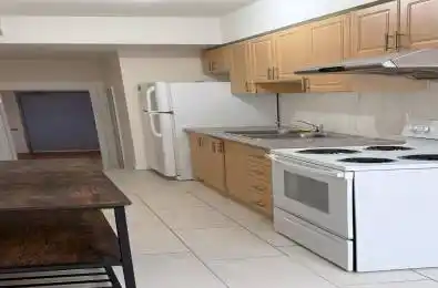 413 Spadina Avenue Unit# 201 Toronto C01 Ontario M5T 2G6