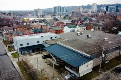 104 Robert Street Hamilton Ontario L8L 2P5