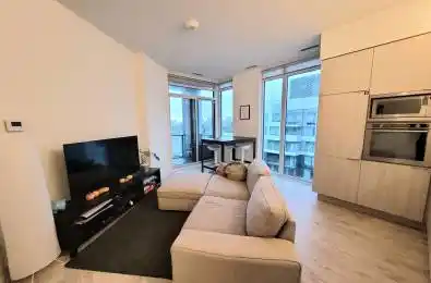 27 Bathurst Street Unit# 1801 Toronto C01 Ontario M5V 2P1