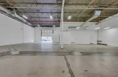 100 Sunrise Avenue Unit# 132 Toronto C13 Ontario M4A 1B3