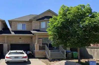 7 Delport Close Brampton Ontario L6P 3T3
