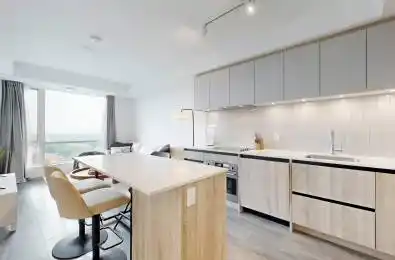 7950 Bathurst Street Unit# 1106 Vaughan Ontario L4J 0L4