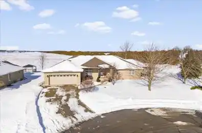 44 Melody Drive Norfolk Ontario N4B 3E1