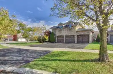 2 Whalen Court Richmond Hill Ontario L4C 9T5