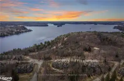 3421 Grandview Forest Hill Drive Unit# 5 Huntsville Ontario P1H 2J5