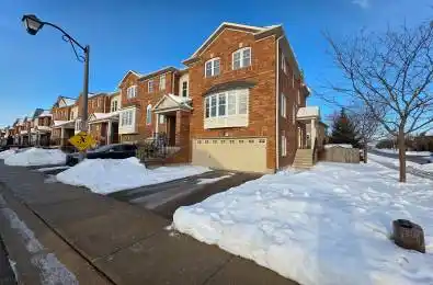 2266 Baronwood Drive Oakville Ontario L6M 0G6