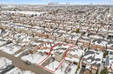 47 Amparo Drive Vaughan Ontario L4H 2L7