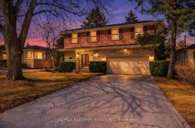 12 Feldbar Court Toronto C14 Ontario M2N 4P8