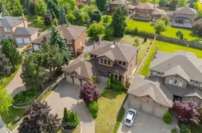 4 Snowcrest Crescent Markham Ontario L3S 2V9