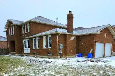 11 Foster Crescent Whitby Ontario L1R 1W1