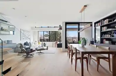 40 Oaklands Avenue Unit# 327 Toronto C02 Ontario M4V 2Z3