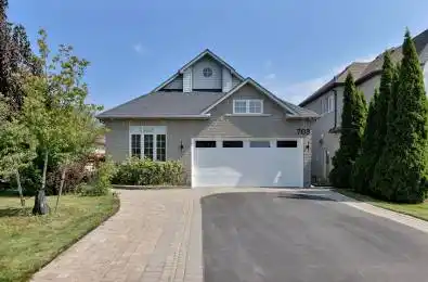 703 Madeline Heights Newmarket Ontario L3X 2J6