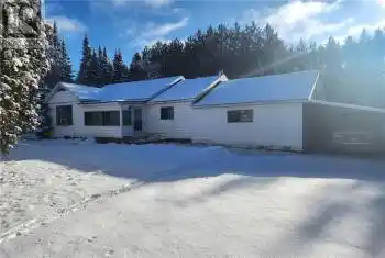 28937 60 Highway Unit# 28937, South Algonquin, Ontario K0J2M0, 3 Bedrooms Bedrooms, ,1 BathroomBathrooms,All Houses,For Sale,Whitney,60,X9515313