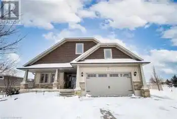 520 WELLINGTON Street, Mount Forest, Ontario N0G2L2, 5 Bedrooms Bedrooms, ,3 BathroomsBathrooms,All Houses,For Sale,WELLINGTON,40531285