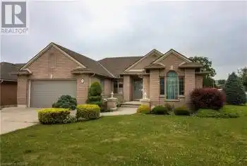 94 PARKWOOD Drive, Tillsonburg, Ontario N4G5E3, 4 Bedrooms Bedrooms, ,3 BathroomsBathrooms,All Houses,For Sale,PARKWOOD,40525670