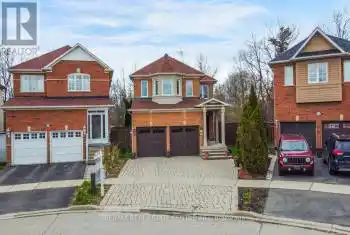 1045 Knotty Pine Grove, Mississauga (Meadowvale Village), Ontario L5W1J7, 4 Bedrooms Bedrooms, ,4 BathroomsBathrooms,All Houses,For Sale,Knotty Pine,W8259780