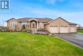 925 QUEENSTON Road, Niagara-on-the-Lake, Ontario L0S1J0, 4 Bedrooms Bedrooms, ,3 BathroomsBathrooms,All Houses,For Sale,QUEENSTON,40550712