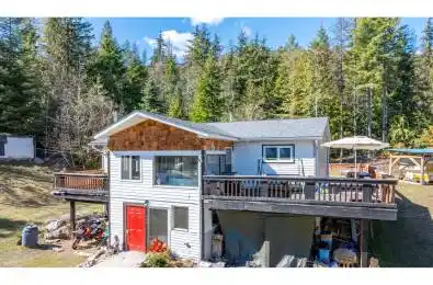 853 BIRCHMONT DRIVE Other Creston British Columbia V0B1G7