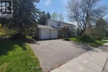 1056 Wayne Drive, Newmarket (Huron Heights-Leslie Valley), Ontario L3Y6H7, 5 Bedrooms Bedrooms, ,4 BathroomsBathrooms,All Houses,For Sale,Wayne,N8302712