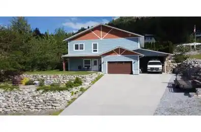 2475 COLIN CRESCENT Trail British Columbia V1R4T4