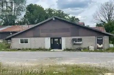 1811 PINE GROVE Road Napanee Ontario K0K2L0