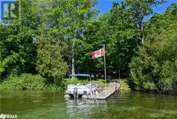 1017 HERON ISLAND Island, Ramara Township, Ontario L3V8L1, 3 Bedrooms Bedrooms, ,1 BathroomBathrooms,All Houses,For Sale,HERON ISLAND,40587997