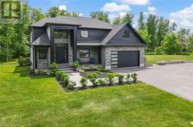 1563 Road Fort Erie Ontario L2A5M4