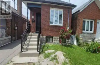 48 Avenue Toronto Ontario M6M3C3