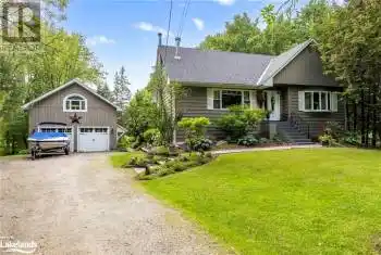 43 MAPLE ST, Rosseau, Ontario P0C1J0, 5 Bedrooms Bedrooms, ,3 BathroomsBathrooms,All Houses,For Sale,MAPLE ST,40599708