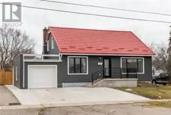 132 Franklin Avenue, Port Colborne, Ontario L3K4A5, 4 Bedrooms Bedrooms, ,2 BathroomsBathrooms,All Houses,For Sale,Franklin,X8420548