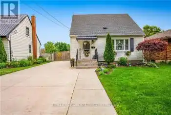 40 MCDONALD Ave, Thorold, Ontario L2V 3E6, 3 Bedrooms Bedrooms, 9 Rooms Rooms,2 BathroomsBathrooms,All Houses,Sold,MCDONALD,X8431740