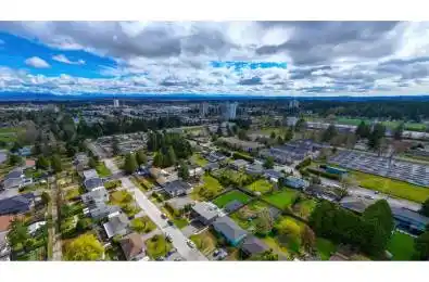 14611 Unit 14611 Surrey British Columbia V3R5X8