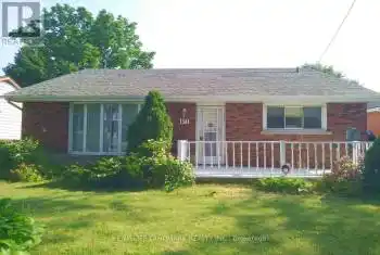 150 Fennell Avenue, Hamilton (Balfour), Ontario L9A1S3, 4 Bedrooms Bedrooms, ,2 BathroomsBathrooms,All Houses,For Sale,Fennell,X8451106