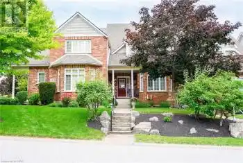 6309 PINESTONE Road, Niagara Falls (206 - Stamford), Ontario L2J4L1, 2 Bedrooms Bedrooms, ,3 BathroomsBathrooms,All Houses,For Sale,PINESTONE,X9412733