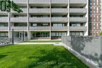 666 Spadina Ave Unit# 206, Toronto, Ontario M5S 2H8, 1 Bedroom Bedrooms, 4 Rooms Rooms,1 BathroomBathrooms,Condo,Rented,Spadina,C8456396